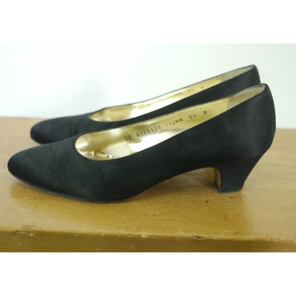 Ferragamo Shoes - Vintage Ferragamo Made in Italy Black Satin Fabric Dress Pumps Heels 5.5B 35.5